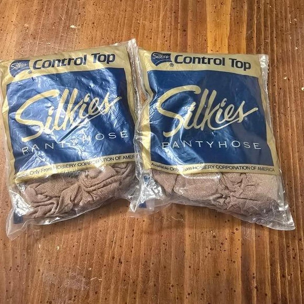 NOS Vintage Silkies Pantyhose Beige Sz Medium 2 pair